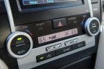 Toyota Camry Hybrid 2013 года